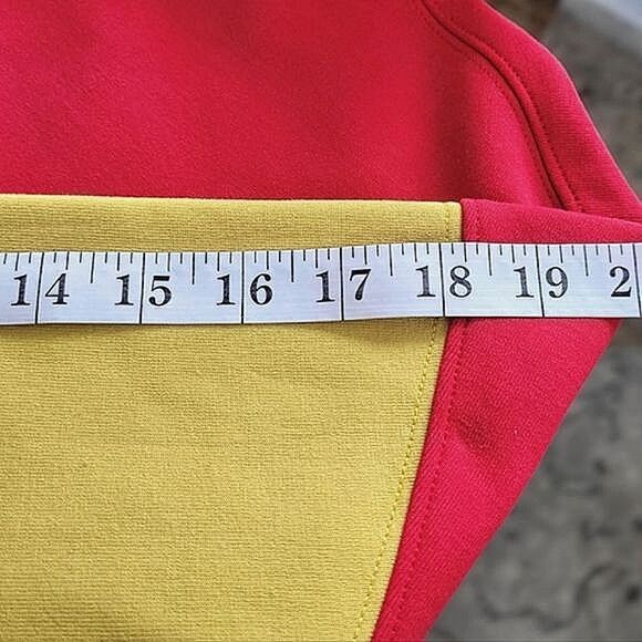 Li Ning China logo embroidered red and yellow pullover hoodie - Picture 10 of 13